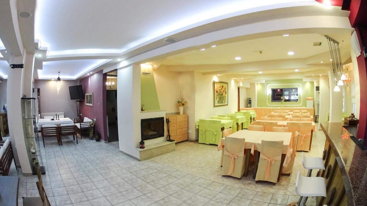 Paralía Hotel Erato מראה חיצוני תמונה