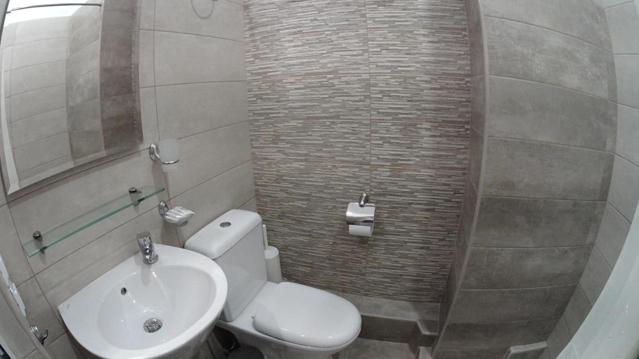 Paralía Hotel Erato מראה חיצוני תמונה