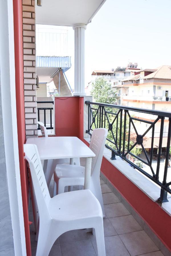 Paralía Hotel Erato מראה חיצוני תמונה